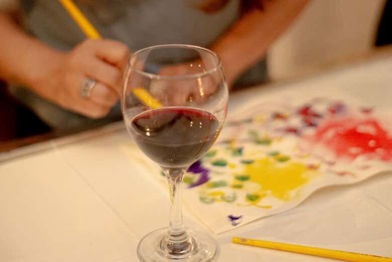 Descubra Arte e Criatividade na Casa Palma: Visita Guiada + Oficina de Pintura!