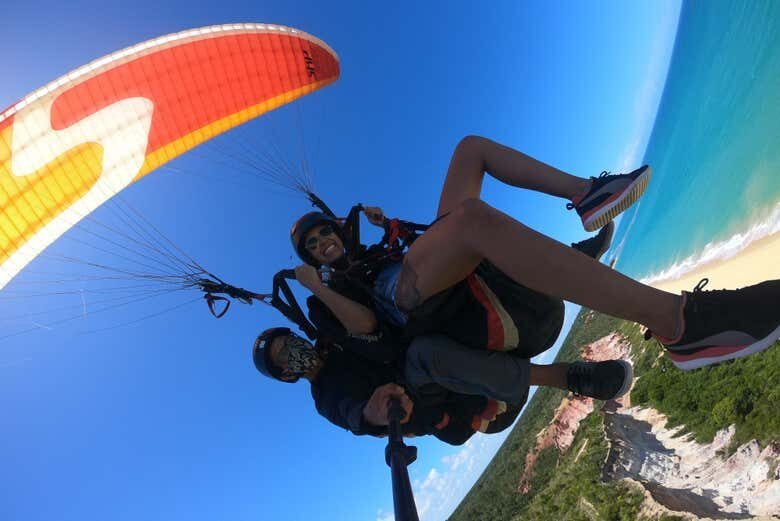 Voo de Parapente em Arraial d'Ajuda!