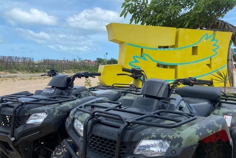 Aventura Radical em Jeri: Tour de Quadriciclo pelo Litoral Leste ou Oeste!