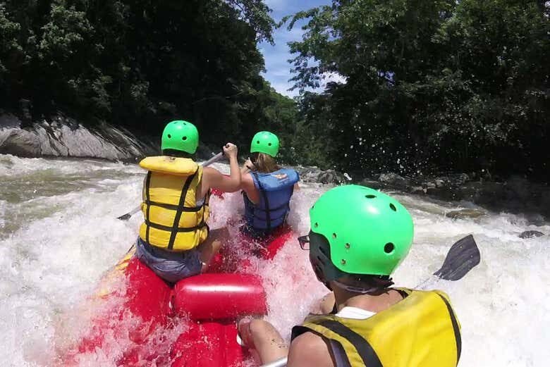 Rafting Aventura no Rio Macaé!