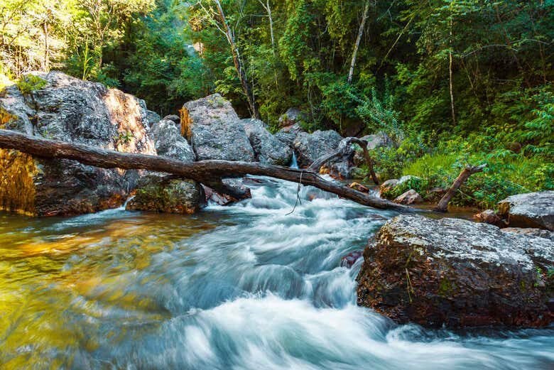 Desbrave a Natureza na Cascata do Salto do Itiquira - Excursão Privada!