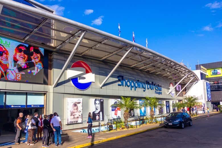 Tour de Compras no Paraguai: Descubra Ciudad del Este e seus Encantos Locais!