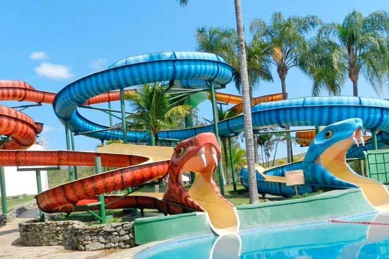 Excursão ao Parque Aquático Aldeia das Águas: Diversão Aquática Garantida no Rio de Janeiro!