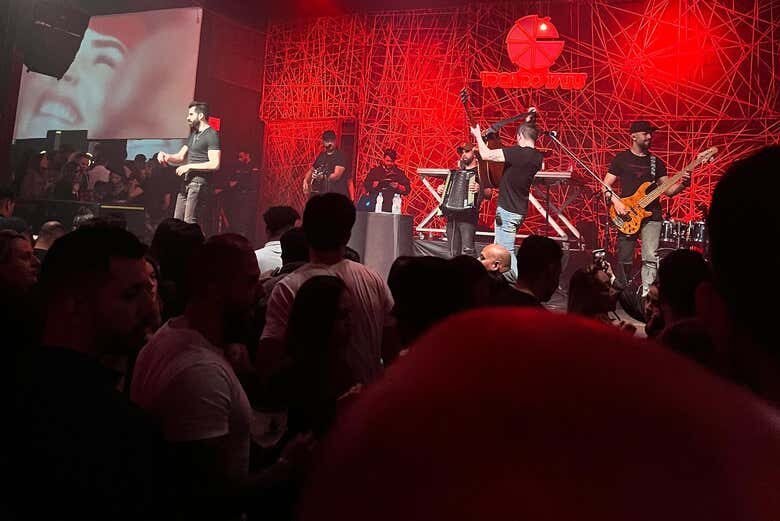 Viva a Noite em São Paulo: Pub Crawl na Vila Olímpia!