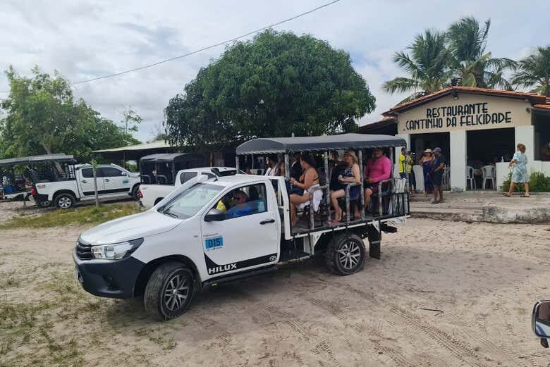 Aventura de 4x4 em Santo Amaro: Descubra a Lagoa da Andorinha!