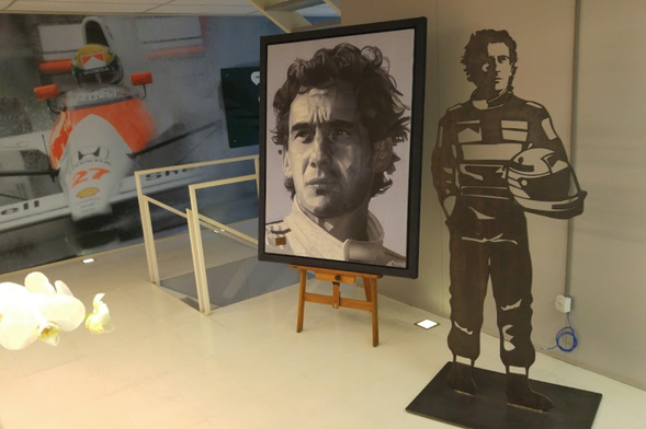 Tour Privado do Ayrton Senna em São Paulo: Vivencie a História do Ícone da Fórmula 1!