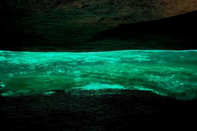 Gruta do Acaiá + Lagoas Azul e Verde em Ilha Grande!