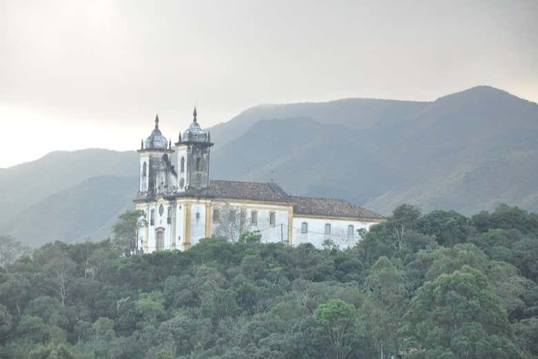 Explore as Cidades Históricas de Ouro Preto e Mariana!