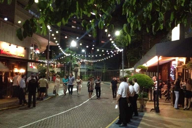 Tour Privado Pelos Bares e Pela Noite de São Paulo!