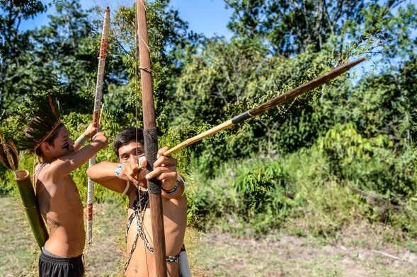 Visita Privada à Tribo Guarani Ribeirão Silveira: Uma Imersão Cultural em Bertioga!