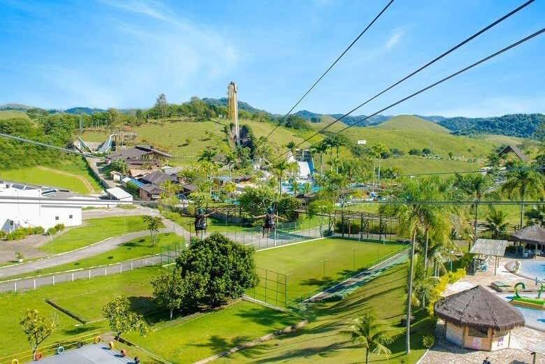 Excursão ao Parque Aquático Aldeia das Águas: Diversão Aquática Garantida no Rio de Janeiro!