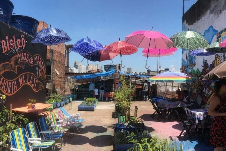 Descubra a Vida e a Cultura Única de Paraisópolis com um Tour Privado!