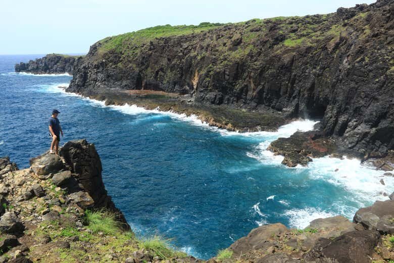 Trilha dos Mirantes de Pedra Alta e Pontinha com Piscinas Naturais – Explore o Paraíso de Fernando de Noronha!