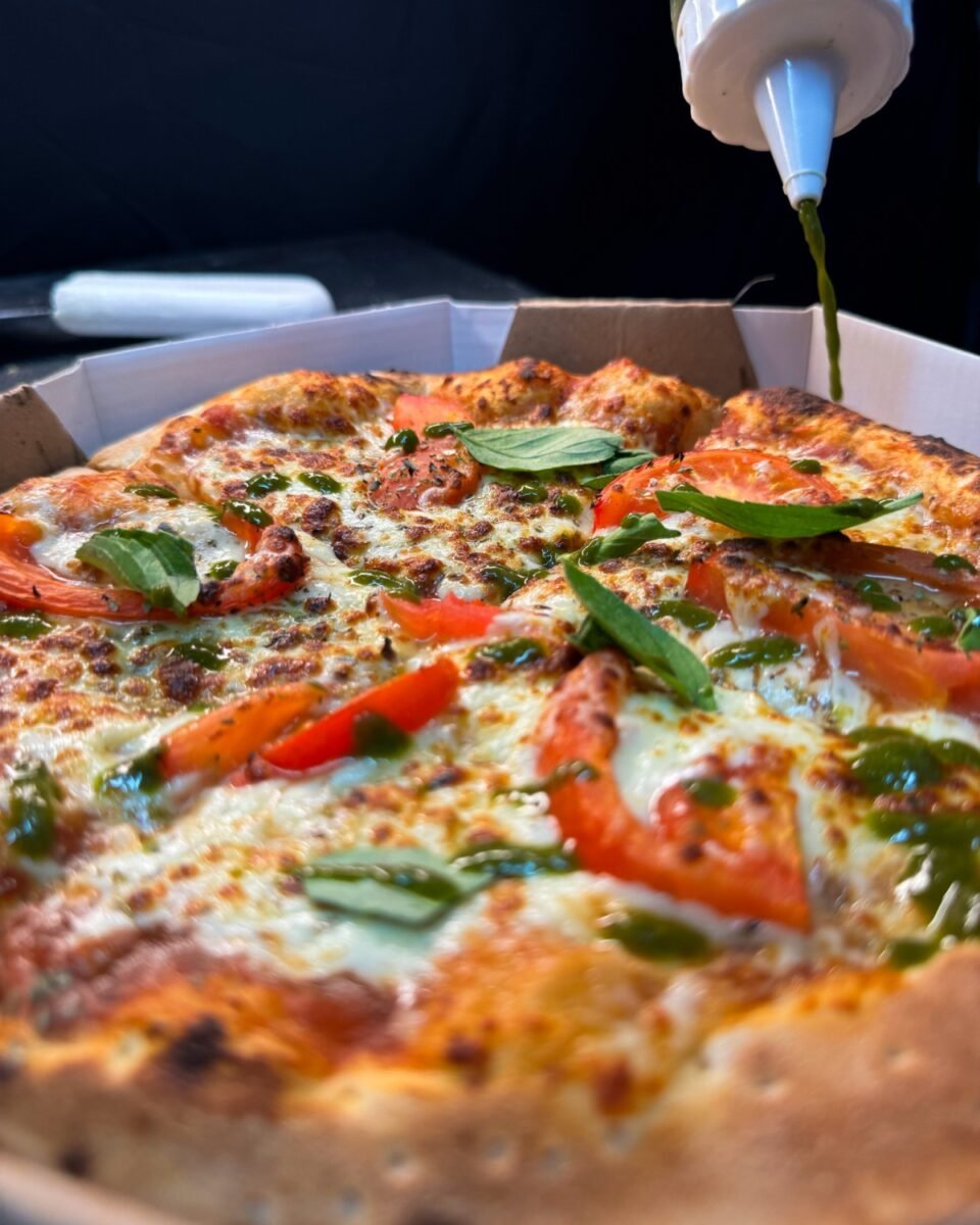 Skina Pizzaria – Sabores irresistíveis no coração de Floripa!