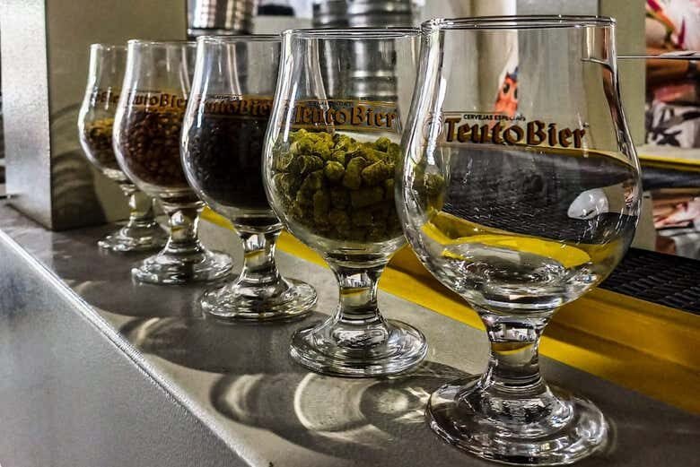 Tour da Cerveja Artesanal por Teutônia: sabores, rock e tradição!