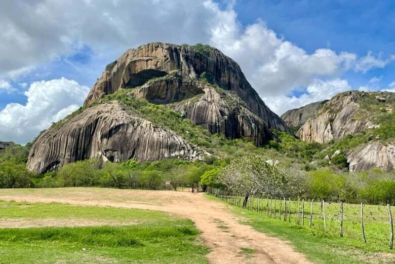 Aventure-se no Parque Estadual Pedra da Boca na Paraíba!