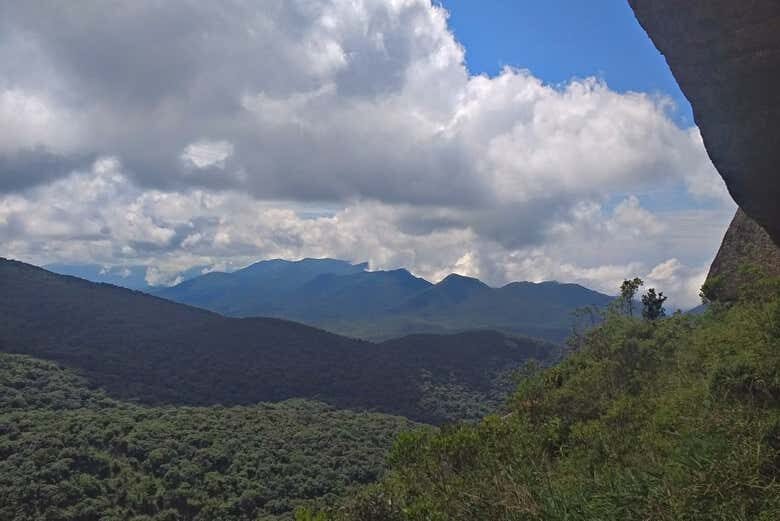 Trilhas em Curitiba: Explore o Morro Pão de Loth ou o Morro Anhangava!