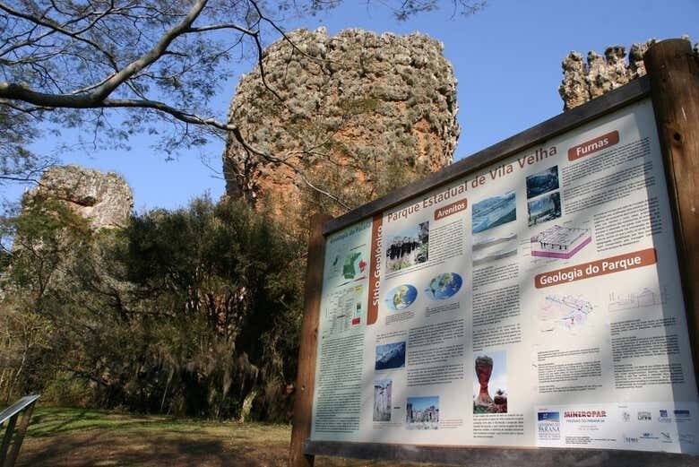 Aventura Natural no Parque Vila Velha + Almoço Alemão!