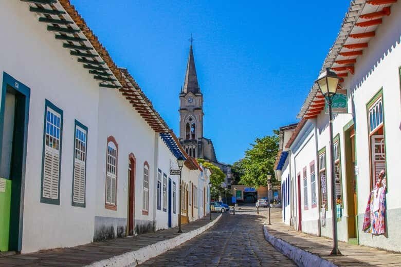 Descubra a História e Cultura em uma Excursão Inesquecível a Goiás Velho!