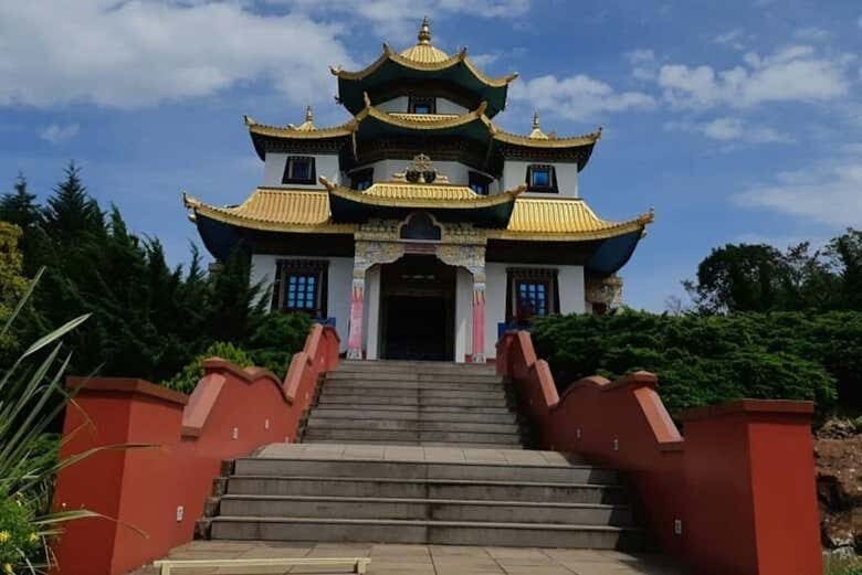 Aventura de Rafting + Templo Budista em Três Coroas — Saindo de Cambará do Sul!