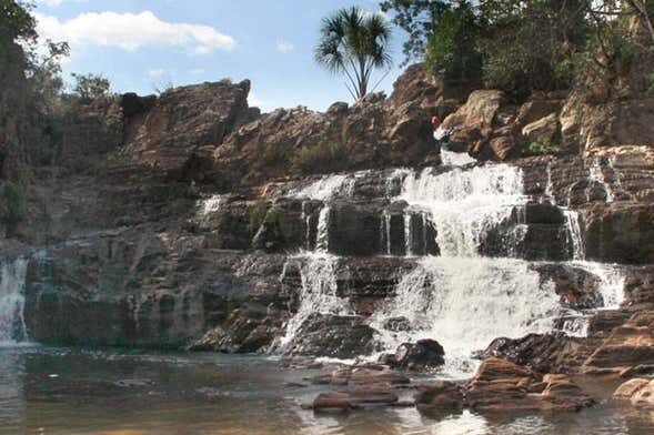 Exploração pelas Cachoeiras do Coqueiro e da Garganta: Natureza Pura em Pirenópolis!