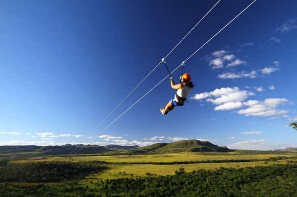 Voo do Gavião na Chapada dos Veadeiros: Adrenalina e Paisagens de Tirar o Fôlego!