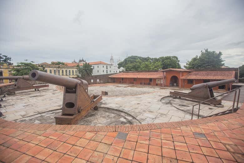 Belém Histórica: Tour Panorâmico pelos Encantos do Pará!
