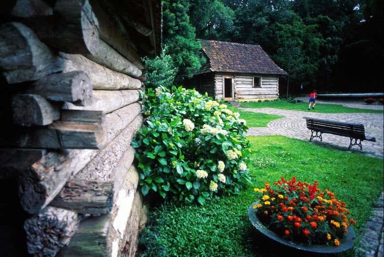 Tour Privado por Curitiba: Explore a Capital Ecológica do Brasil!