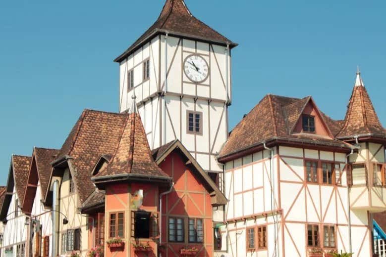 Explore as Origens Alemãs no Vale Europeu: Excursão a Blumenau e Pomerode!