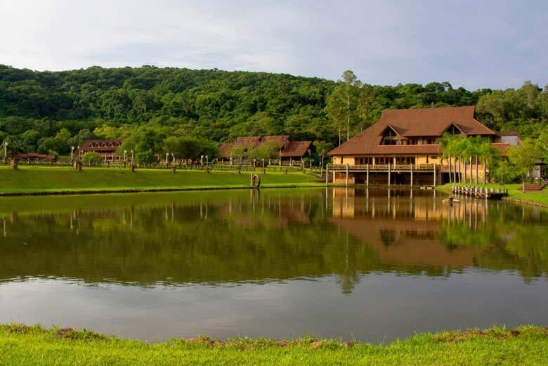 Excursão a Igrejinha e Templo Budista Khadro Ling: Uma Jornada de Paz e Cultura!
