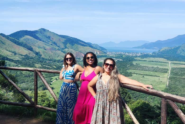 História viva e natureza exuberante: Mangaratiba + Parque Arqueológico de São João Marcos!