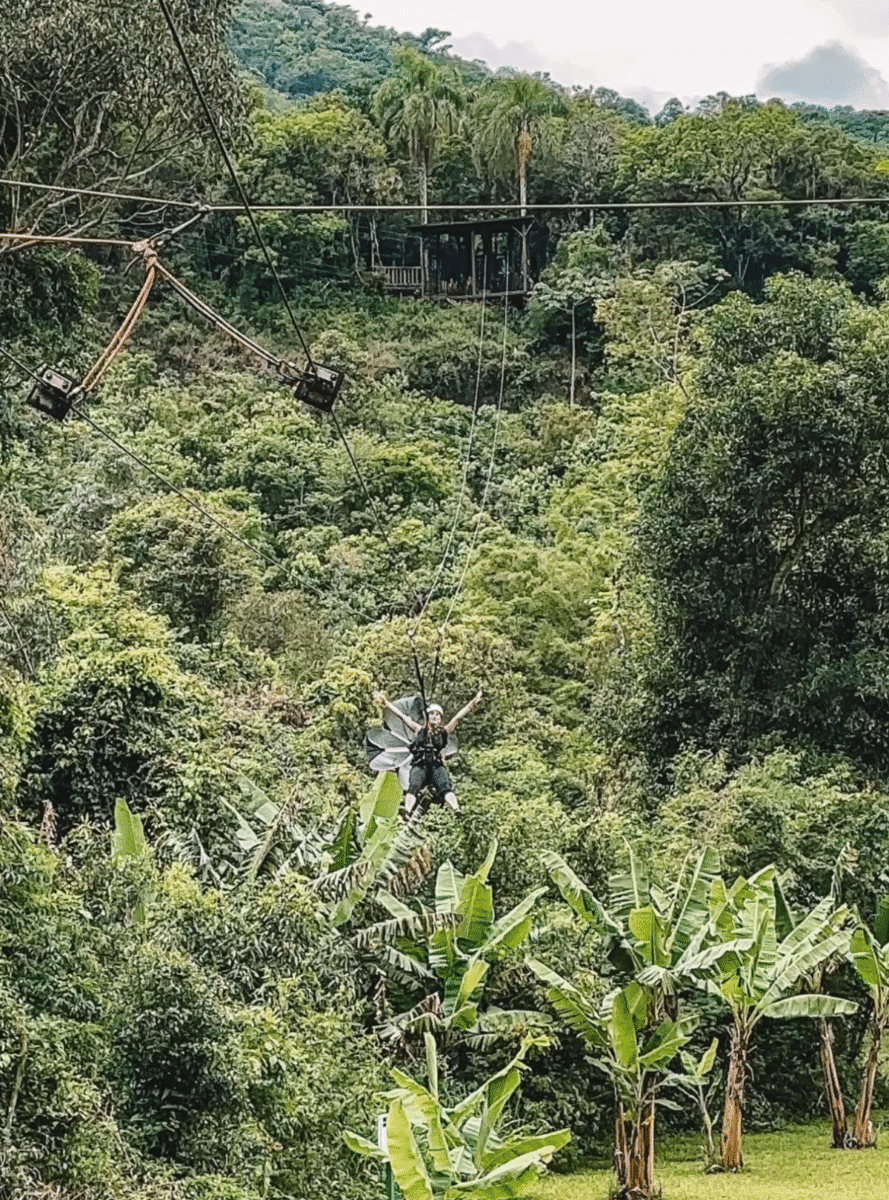 Tirolesa nos Canyons: 60m de Pura Adrenalina!