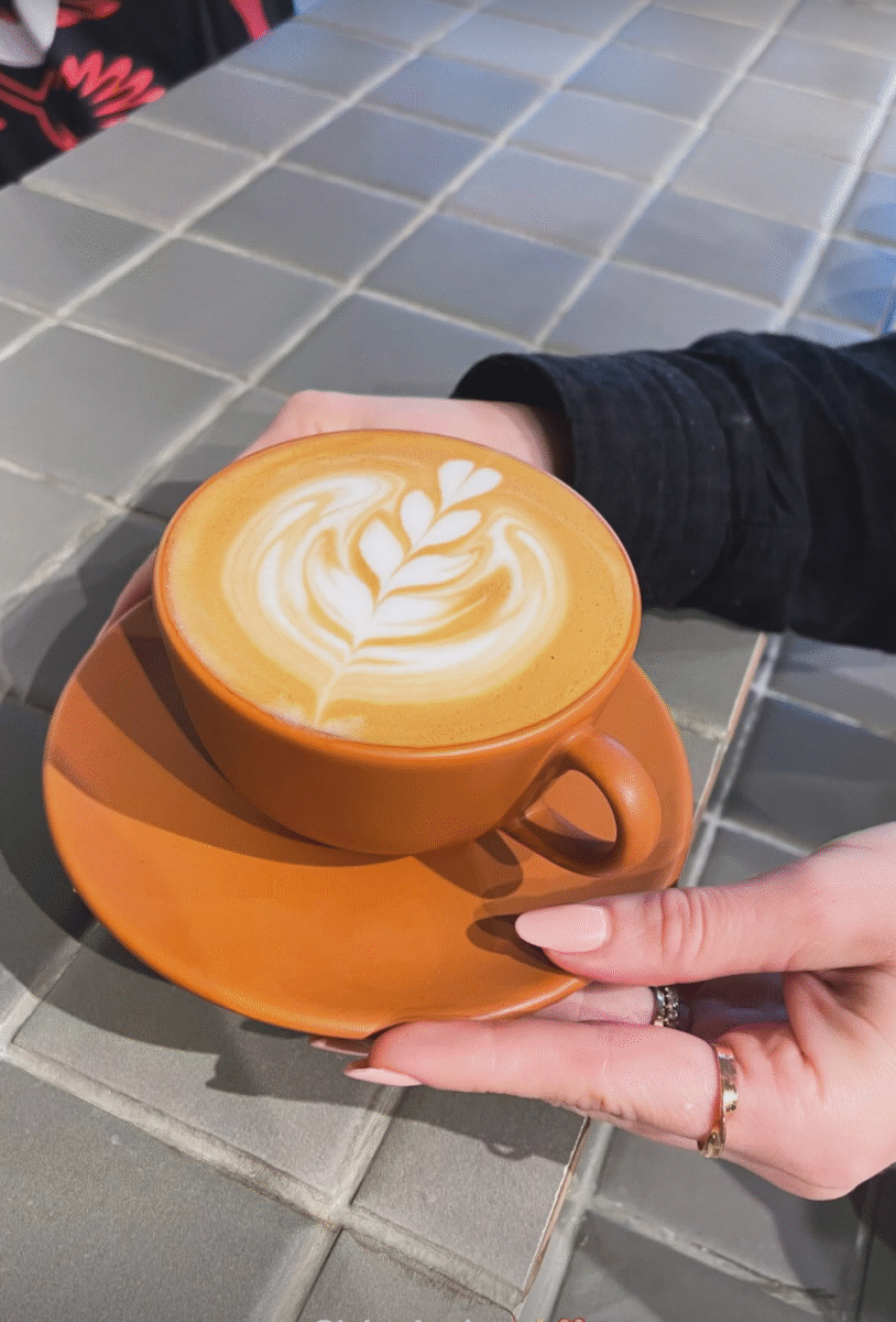 The Friday Club Floripa – Créditos para consumo da Cafeteria ao Happy Hour!