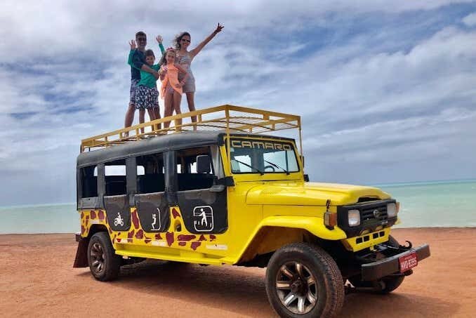 Aventura 4x4 em Pipa: Praias, Dunas e Pôr do Sol na Lagoa Guaraíras!