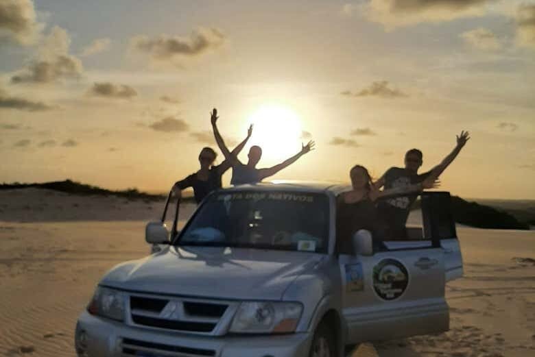 Rota dos Nativos em Natal: Tour 4x4 com Lagoas, Dunas e Aventura!