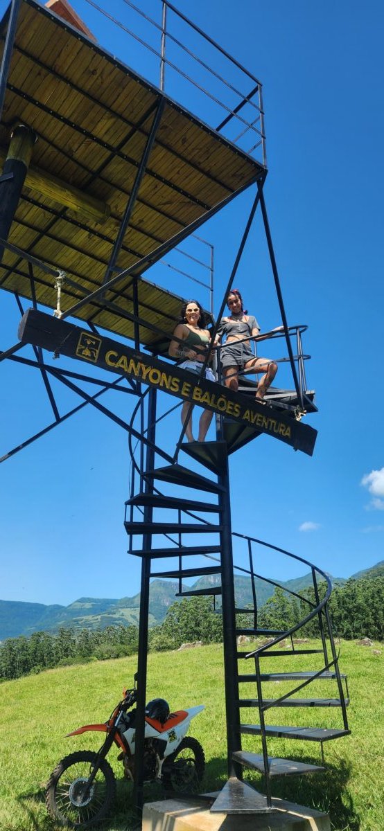 Aventura de Quadriciclo: Explore Trilhas, Cânions e Cachoeiras!